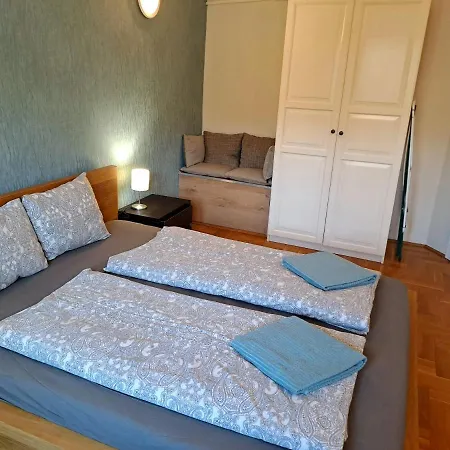 Opera Penthouse Apartment Budapest